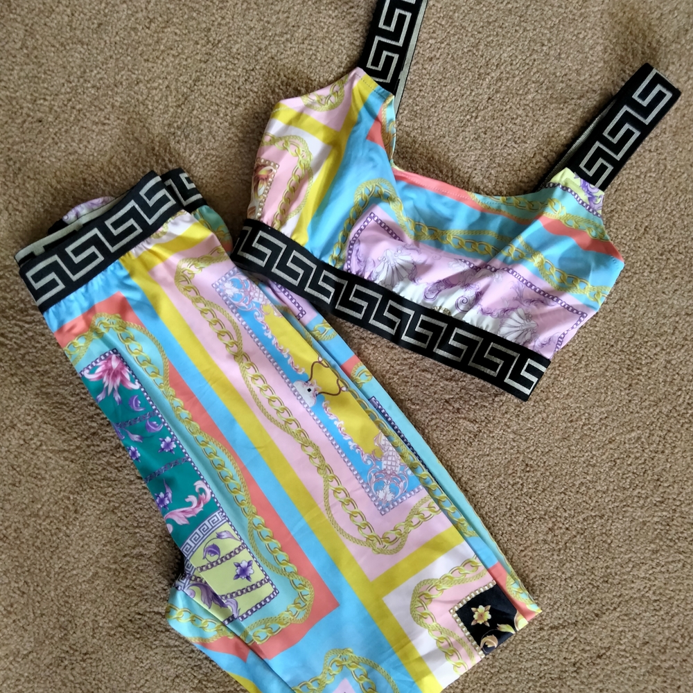 Colorful Patterned Women's Leggings and Top Set